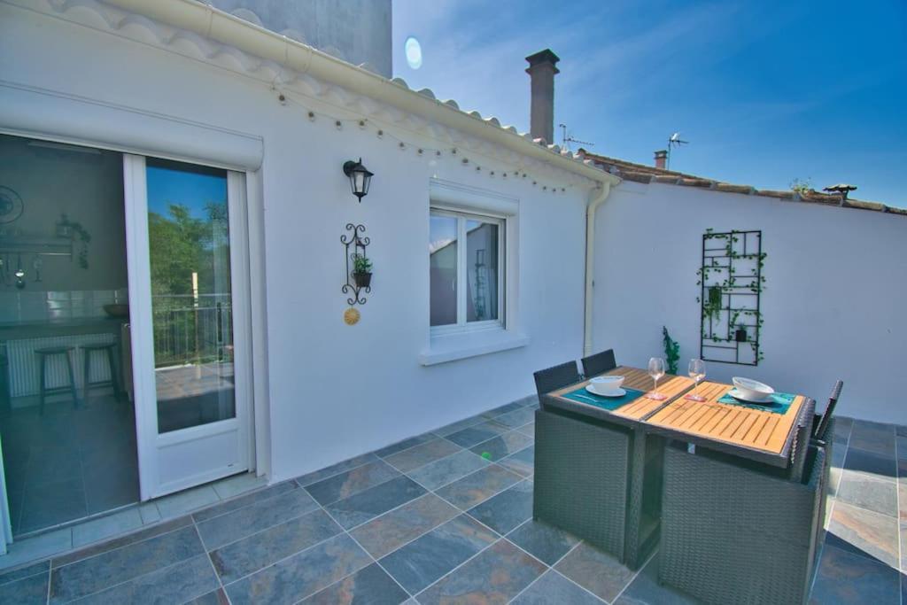 Maison De Charme Centre Lezignan-C. Avec Terrasse Villa Esterno foto
